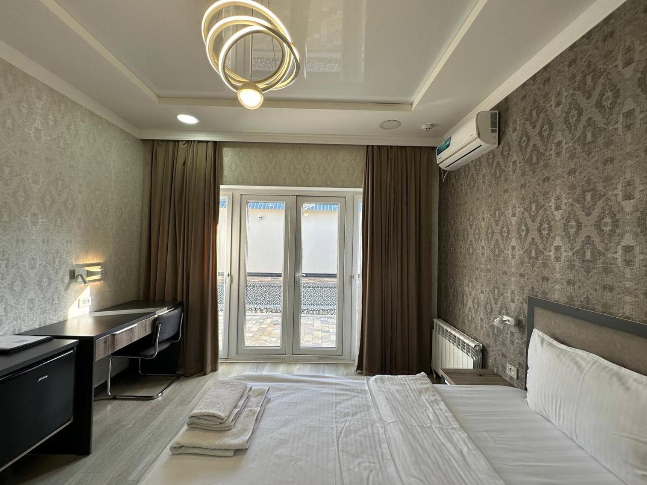 Vip Hotel Tashkent Exterior photo