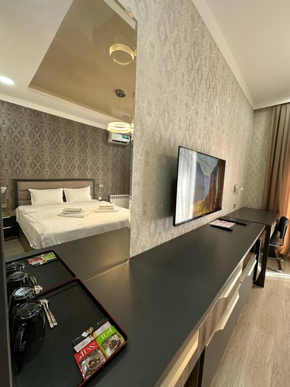 Vip Hotel Tashkent Exterior photo